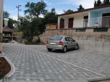 Daire In With Balcony, Air Conditioning, Wi-fi Sveti Filip i Jakov