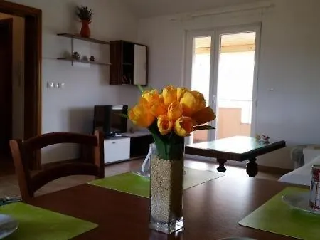 In With Balcony, Air Conditioning, Wi-fi Sveti Filip i Jakov